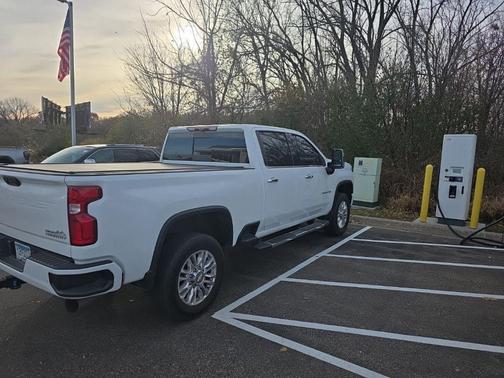 2023 Chevrolet Silverado 3500 High Country
