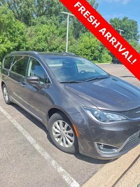 2018 Chrysler Pacifica Touring-L