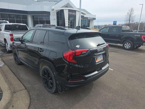 2021 GMC Terrain SLT