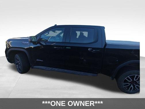 Onyx Black 2024 GMC Sierra 1500 AT4
