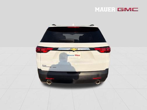 Summit White 2023 Chevrolet Traverse LT Cloth