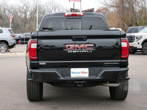 2023 GMC Canyon Denali