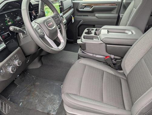 2026 GMC Sierra 2500 SLE