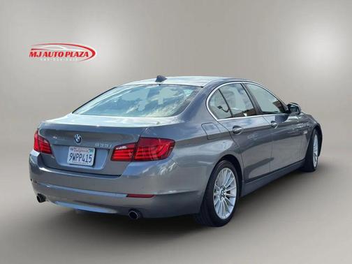 Gray 2013 BMW 535 535i Sedan 4D