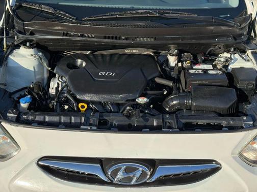 2013 Hyundai Accent GS