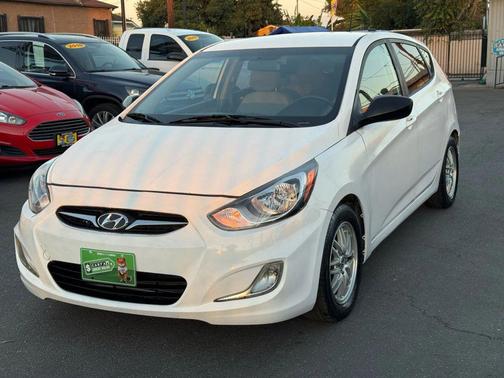 2013 Hyundai Accent GS