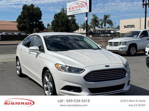 2015 Ford Fusion SE