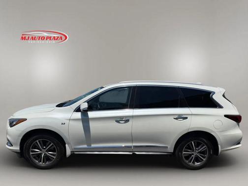 White 2019 INFINITI QX60 Luxe