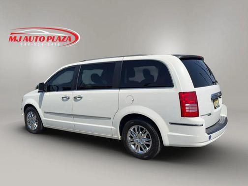 Stone White Clearcoat 2008 Chrysler Town & Country Limited