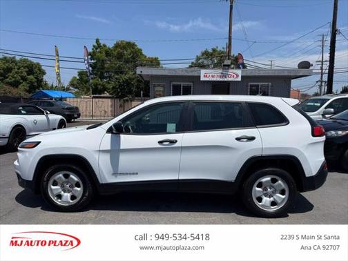 2016 Jeep Cherokee Sport