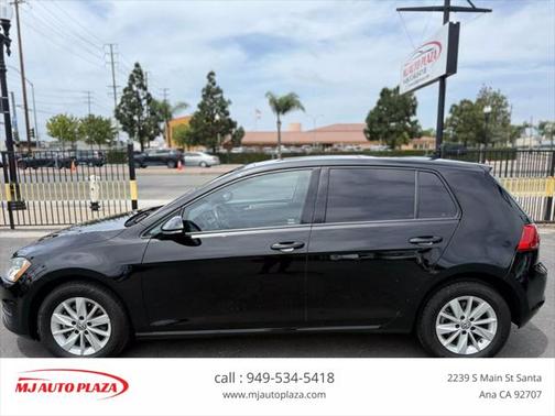 2016 Volkswagen Golf TSI S 4-Door