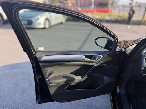 2016 Volkswagen Golf TSI S 4-Door