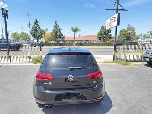 2016 Volkswagen Golf TSI S 4-Door