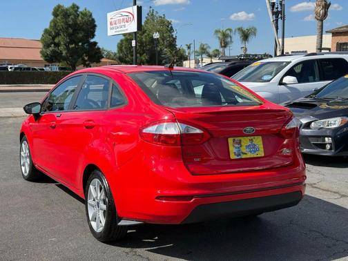 2015 Ford Fiesta SE