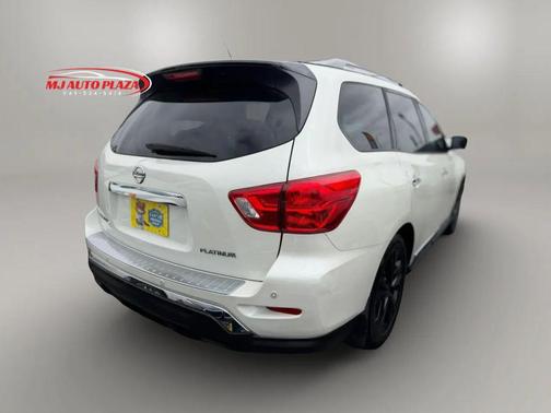 Pearl White 2017 Nissan Pathfinder Platinum