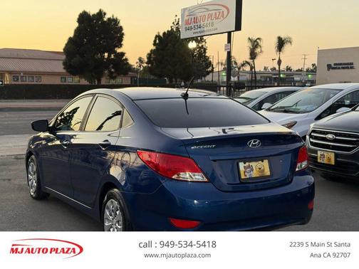 2017 Hyundai Accent SE
