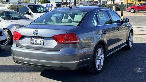 2014 Volkswagen Passat 2.0L TDI DSG SEL Premium