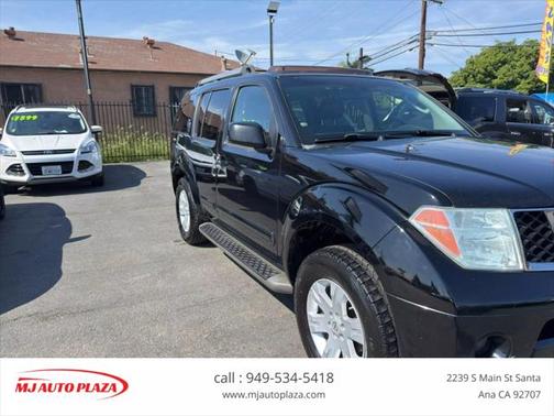 2007 Nissan Pathfinder LE