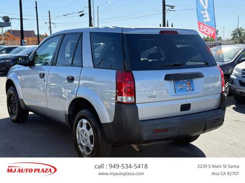 2004 Saturn Vue Base