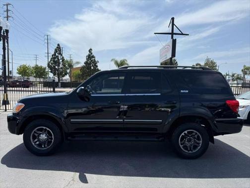 2005 Toyota Sequoia SR5