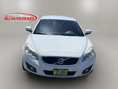 Ice White 2012 Volvo C70 T5 Convertible 2D