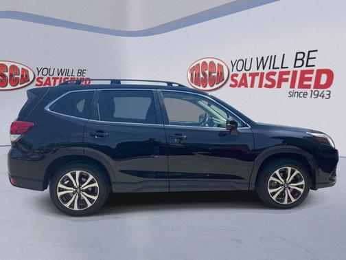 Crystal Black Silica 2023 Subaru Forester Limited
