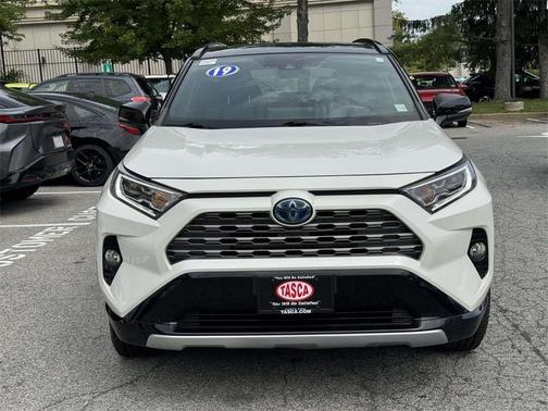 2019 Toyota RAV4 Hybrid SE