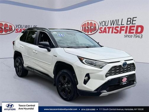 2019 Toyota RAV4 Hybrid SE
