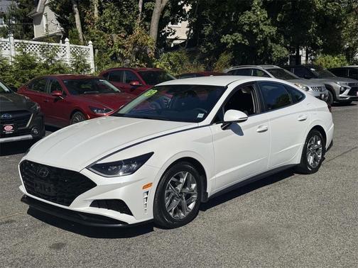 2022 Hyundai SONATA SEL