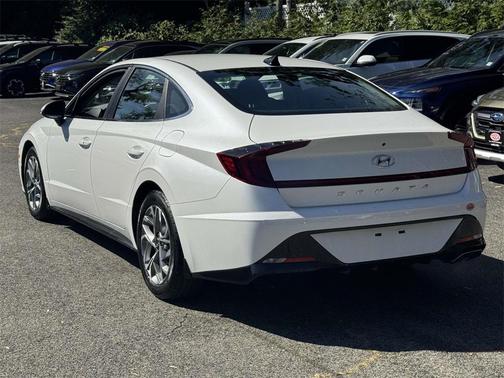 2022 Hyundai SONATA SEL