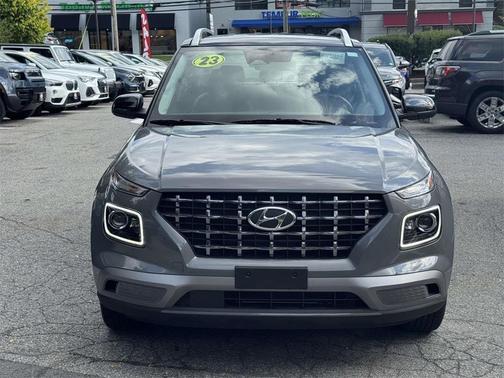 2023 Hyundai VENUE Limited