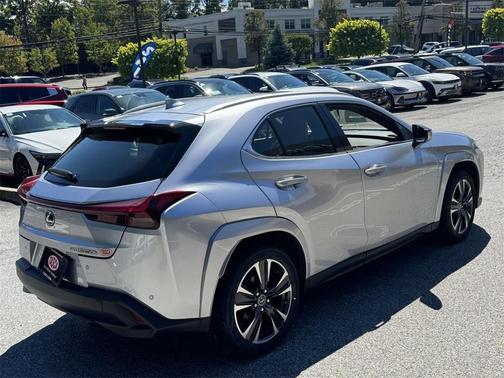 2023 Lexus UX 250h Base