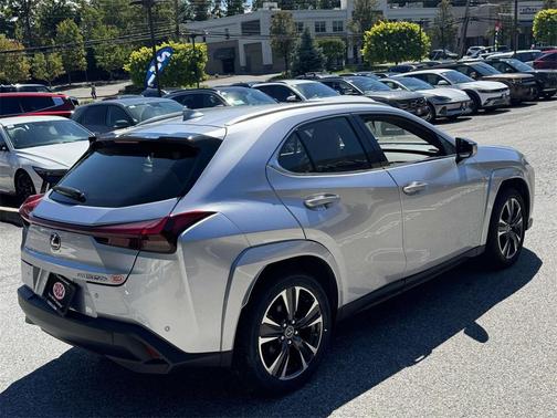 2023 Lexus UX 250h Base
