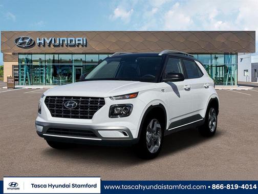 Lunar White w/Black Roof 2026 Hyundai VENUE SEL w/Two-Tone Roof