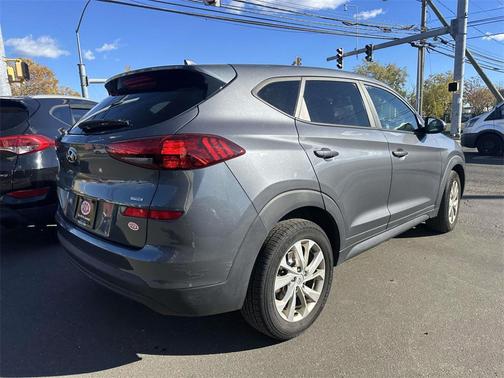 2019 Hyundai TUCSON SE