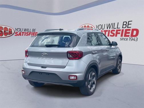 Shimmering Silver 2024 Hyundai VENUE SEL