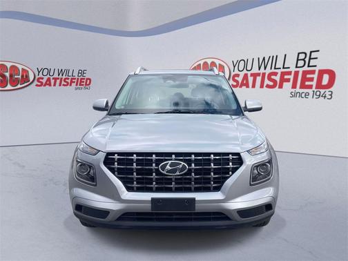 Shimmering Silver 2024 Hyundai VENUE SEL