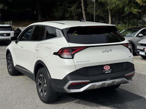 2023 Kia Sportage Hybrid LX