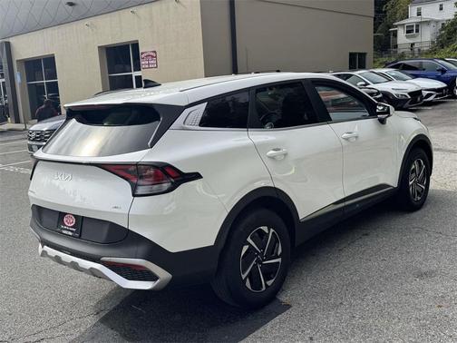 2023 Kia Sportage Hybrid LX