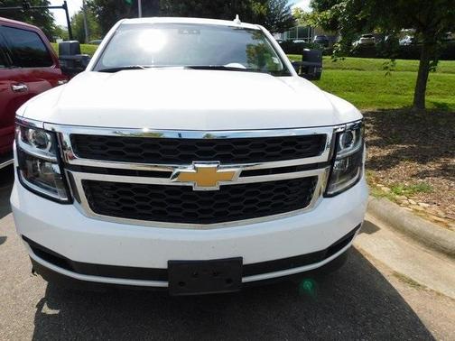 Photo 3 of 6 of 2019 Chevrolet Tahoe LT