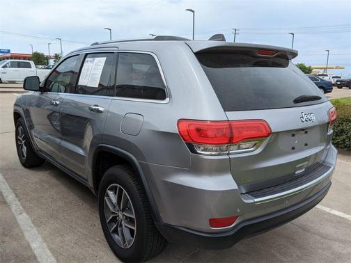 Photo 2 of 6 of 2018 Jeep Grand Cherokee Limited