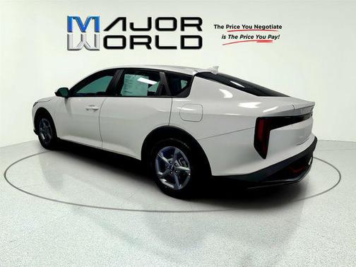 Snow White Pearl 2025 Kia K4 LXS