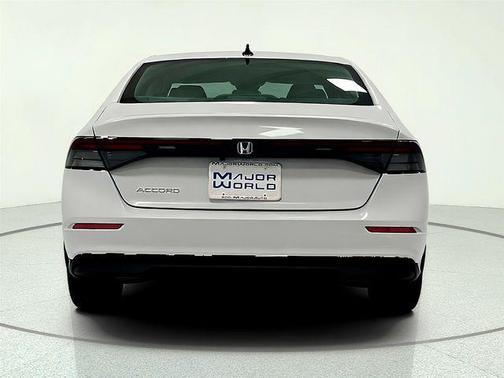 Platinum White Pearl 2025 Honda Accord SE
