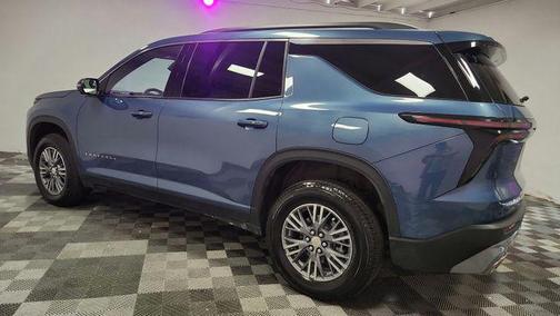 Lakeshore Blue Metallic 2025 Chevrolet Traverse LT