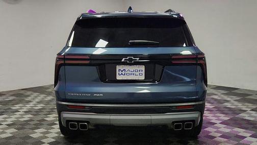 Lakeshore Blue Metallic 2025 Chevrolet Traverse LT