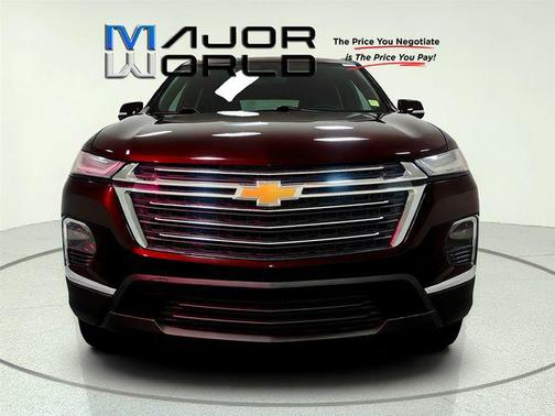 Black Cherry Metallic 2023 Chevrolet Traverse LT Cloth