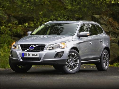 Maple Red Metallic 2010 Volvo XC60 3.2