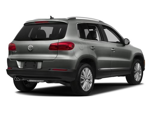 Pepper Gray Metallic 2017 Volkswagen Tiguan 2.0T Wolfsburg Edition