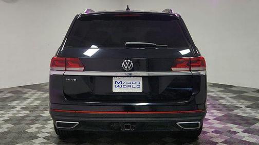 Deep Black 2023 Volkswagen Atlas 3.6L SE w/Technology