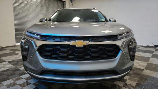 Sterling Gray Metallic 2026 Chevrolet Trax LT
